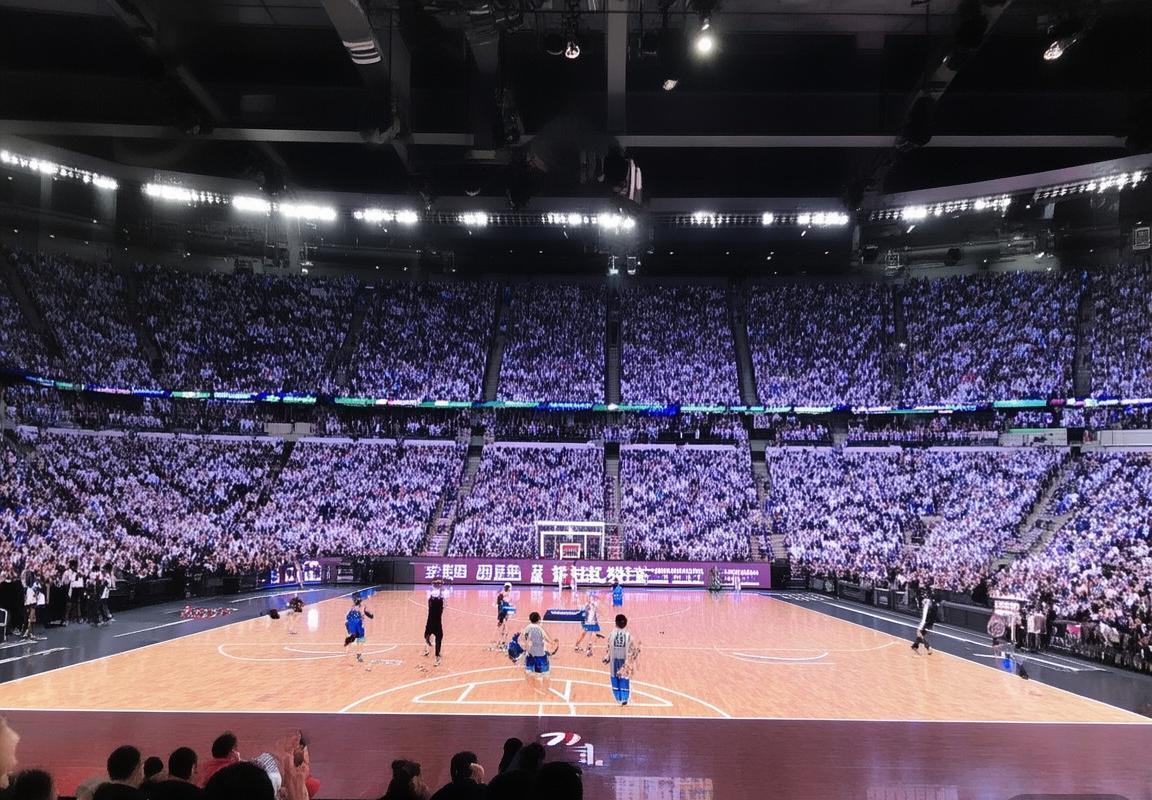 篮球巅峰对决：北京VS辽宁赛事热议与影响(图1)