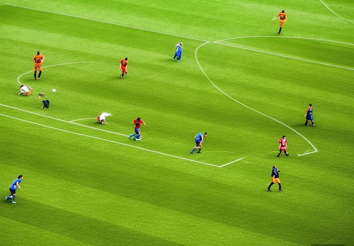 贝蒂斯VS巴塞罗那：西甲焦点战悬念解析与战术对决(图2)